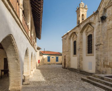 Geleneksel köy Omodos Kıbrıs'ta tipik bir görünümde