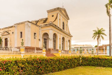 Plaza Major Trinidad Küba'da tipik bir görünümünü.