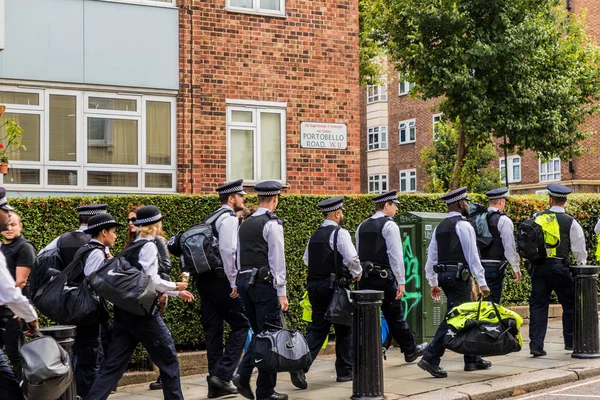 Polícia no Carnaval de Notting Hill em Londres — Fotografia de Stock