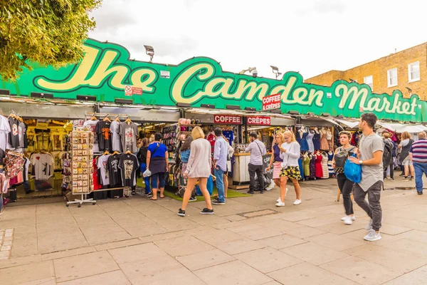 A typical view in Camden Market london — Stock Photo, Image