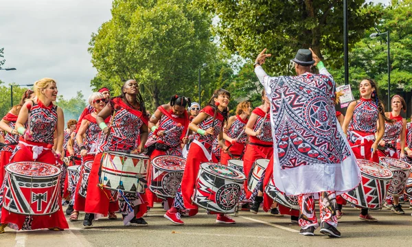 Вид на карнавал Ноттинг-Хилл в Лондоне — стоковое фото