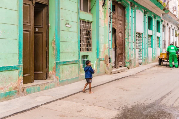 Uma vista típica de Havana em Cuba — Fotografia de Stock