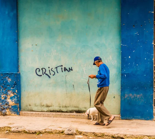 Una vista típica en La Habana en Cuba —  Fotos de Stock
