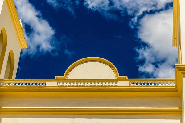 Uma vista típica de San Salvador em El Salvador — Fotografia de Stock