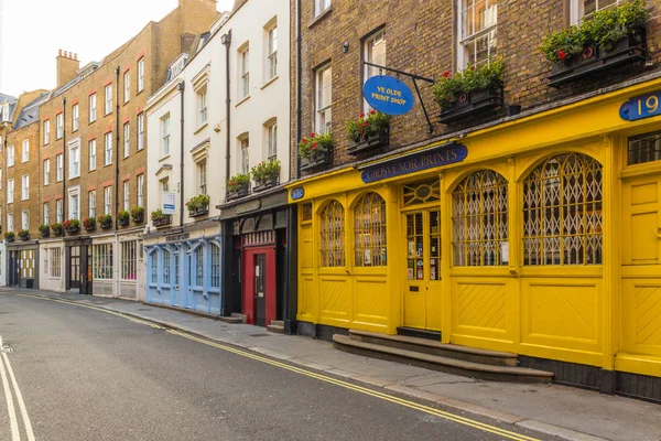 Uma vista típica em Londres — Fotografia de Stock