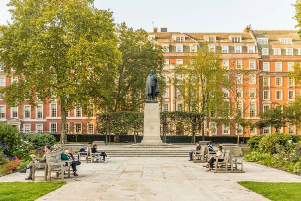 Londra 'da tipik bir manzara