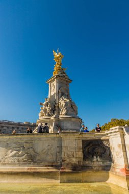 Buckingham Sarayı'ndaki tipik bir görünüm