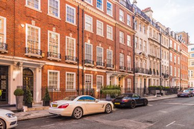 Mayfair 'de tipik bir manzara