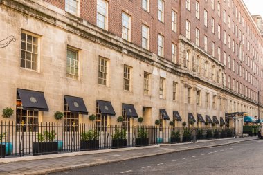 Mayfair 'de tipik bir manzara