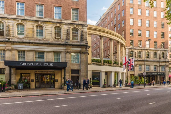 Mayfair 'de tipik bir manzara