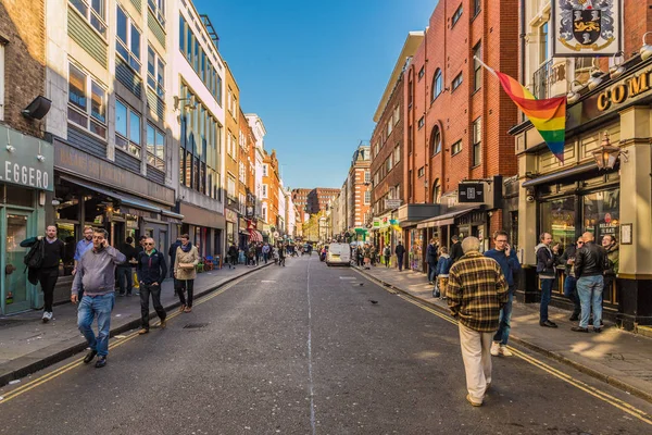 Londra. Kasım 2018. Eski Compton sokak bir görünümünü Londra'nın Soho