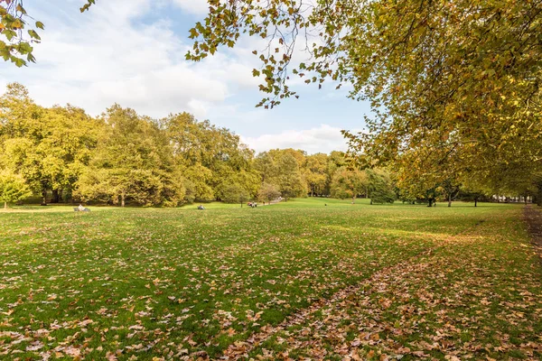 Una vista tipica di Londra — Foto Stock