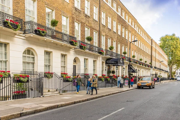 Uma vista típica em Londres — Fotografia de Stock