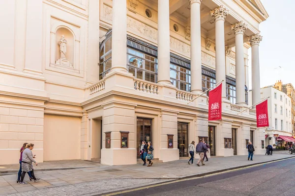 Una vista tipica di Londra — Foto Stock