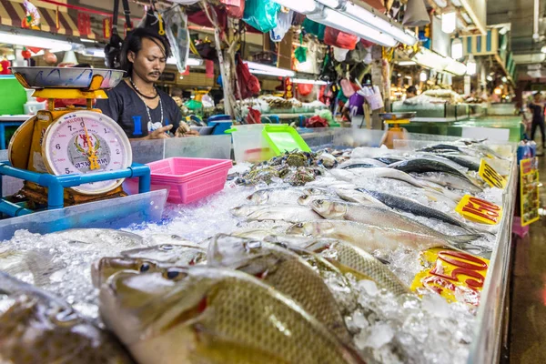 Banzaan yerel gıda pazarına Patong Tayland — Stok fotoğraf