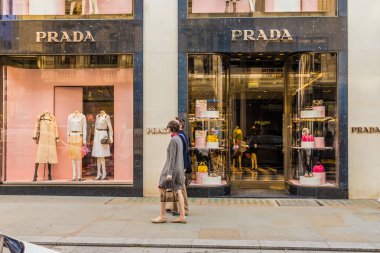 Varlıklı Bond street Londra bir görünümünü
