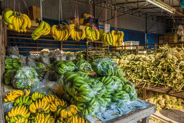 24 saat yerel meyve pazarı Phuket Town