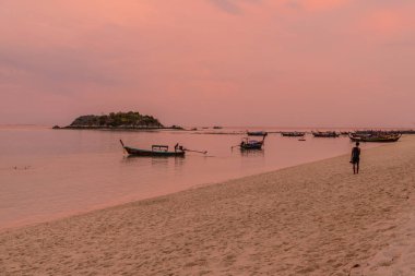 Ko Lipe Tayland 'da Ko Tarutao Milli Parkı