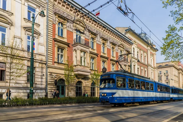 Tranvías locales en Cracovia en Polonia — Foto de Stock
