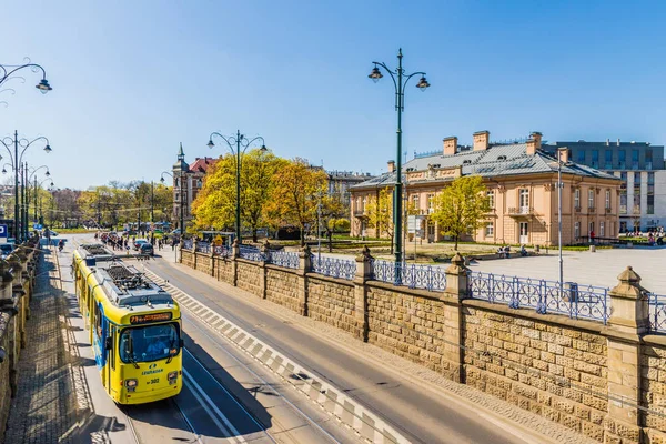 Tranvías locales en Cracovia en Polonia — Foto de Stock