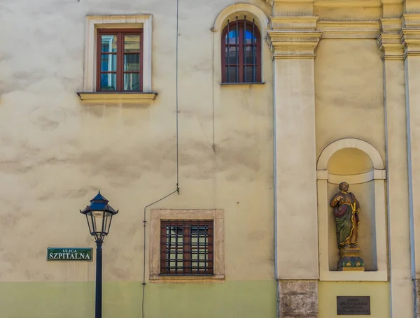 Une vue dans la vieille ville médiévale de Cracovie Pologne — Photo