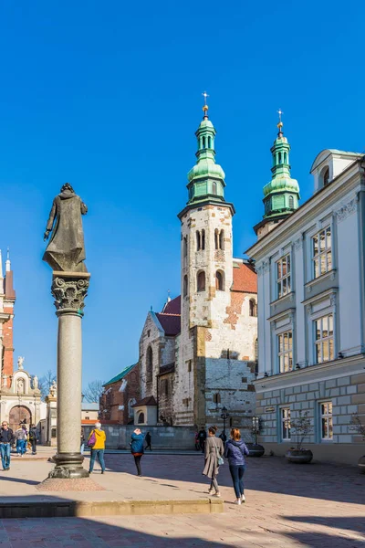 Kostel svatých Petr a Pavel v okrese Krakov, Polsko — Stock fotografie
