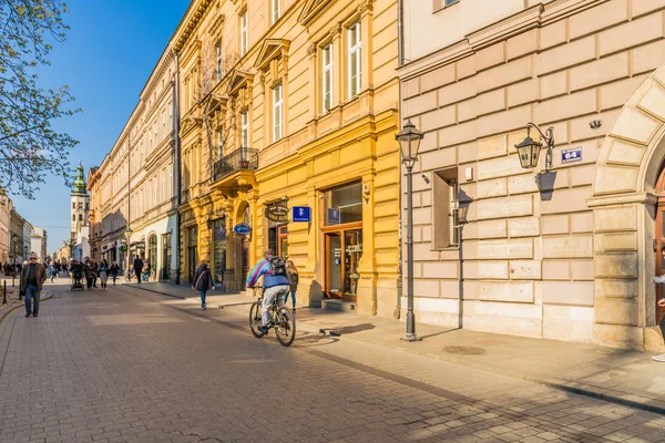 A typical view in the old Town in Krakow — Stock Photo, Image