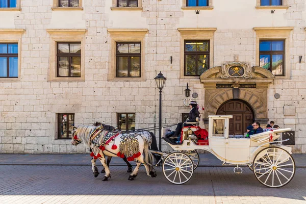 Krakow eski şehir tipik bir görünüm — Stok fotoğraf