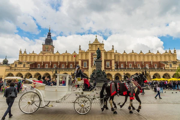 The medieval old town square in Krakow — Stock Photo, Image