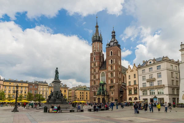 The medieval old town square in Krakow — Stock Photo, Image