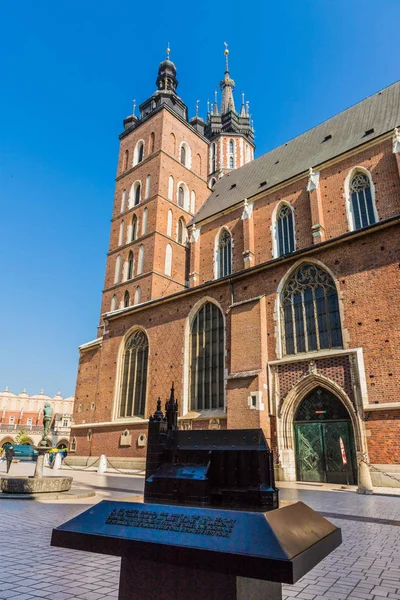 Plaza medieval del casco antiguo de Cracovia — Foto de Stock