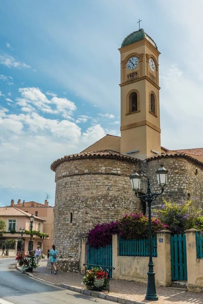 Church of the Sacred Heart of Beaulieu in Beaulieu sur Mer — Stock Photo, Image