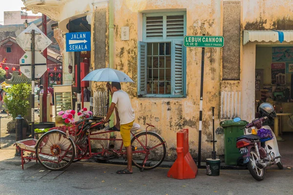 A typical view in George Town Malaysia — Stock Photo, Image