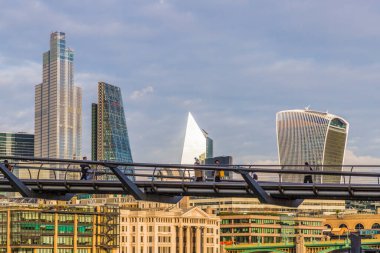 Londra 'da tipik bir sahne.