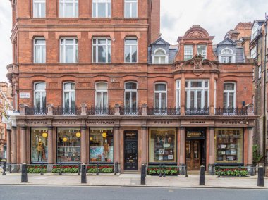 Mayfair 'de tipik bir manzara