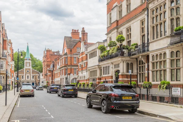 Mayfair 'de tipik bir manzara
