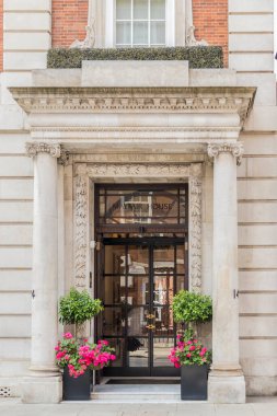 Mayfair 'de tipik bir manzara