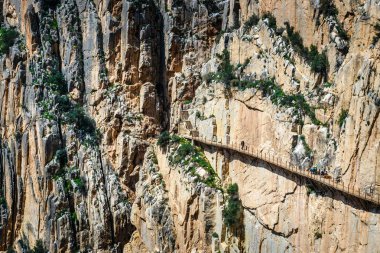 Caminito Del Rey - Endülüs, İspanya 'daki dik uçurumlar boyunca uzanan dağ yolu
