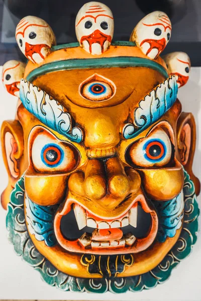 Farbenfrohe Traditionelle Buddhistische Maske Aus Nächster Nähe — Stockfoto