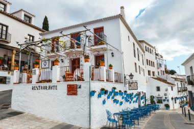 Mijas, İspanya, 08 Nisan 2018: Mijas bir sevimli beyaz Andalusia beyaz evler, İspanya ile köydür