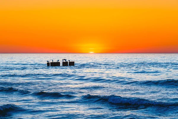 Pôr Sol Praia Com Céu Bonito — Fotografia de Stock