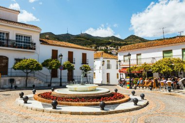 Mijas, İspanya, 08 Nisan 2018: Mijas bir sevimli beyaz Andalusia beyaz evler, İspanya ile köydür