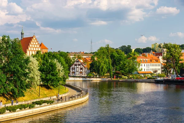 Bydgoszcz, Polonya, 31 Mayıs 2018: Bydgoszcz mimari şehir Brda River Poland, Polonya için