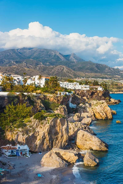 Kilátás Gyönyörű Strand Costa Del Sol Nerja Andalúzia Spanyolország — Stock Fotó