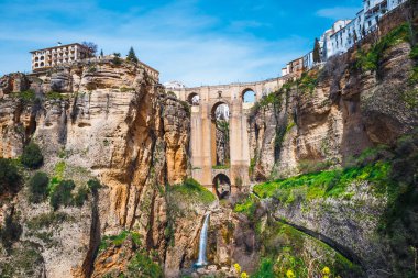 Tajo Gorge ve taş köprü, Ronda, İspanya ile manzara