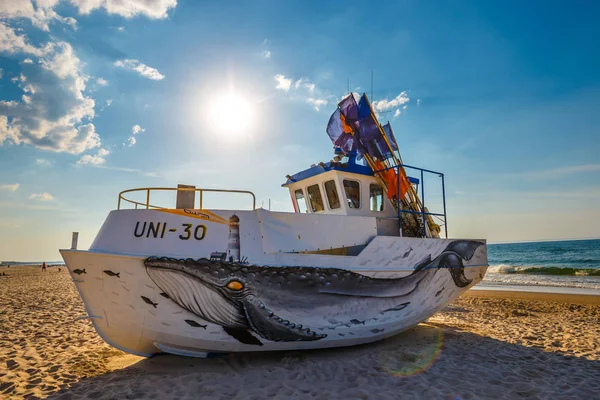 Uniescie Polônia Maio 2018 Barco Pesca Pintado Formas Fantasiosas Como — Fotografia de Stock