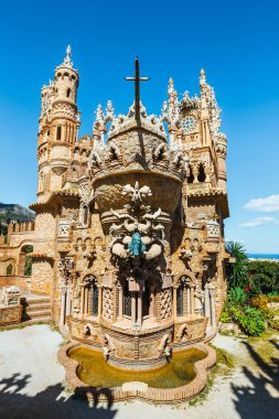 Benalmadena, İspanya, 08 Nisan 2018: Colomares kalede Benalmadena, Christopher Columbus, İspanya adanmış