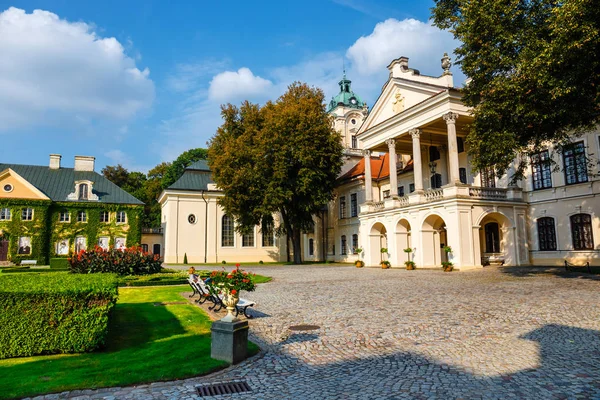 Kozlowka Poland August 2018 Zamoyski Palace Kozlowka Large Rococo Neoclassical — Stock Photo, Image