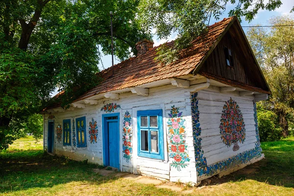 Zalipie Poland August 2018 Colourful House Flowers Painted Walls Sundial — Stock Photo, Image