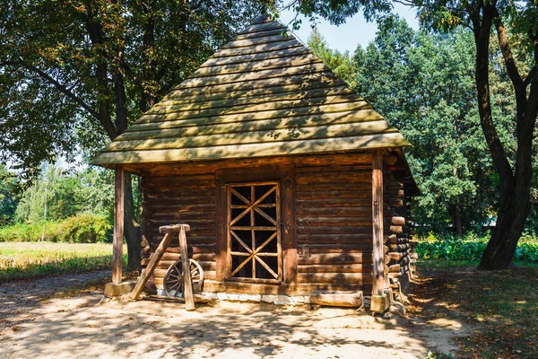 Altes Blockhaus Mit Reetdach Traditionelle Ländliche Architektur Polen — Stockfoto